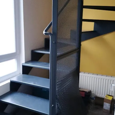 Grand Confortable Et Calme